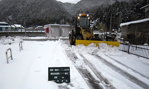 除雪工事風景